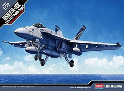 Academy 1/72 F/A-18 USN VF-143 Pukin Dogs - Kit de Montagem para Avião