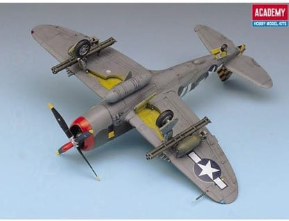 Academy 1/48 P-47D Thunderbolt Razorback Modelo de Montagem