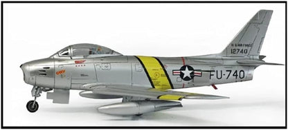 Academy ACA12530 P-47D & F-86E Gabreski Ltd Edt - Kit Detalhado 1/72