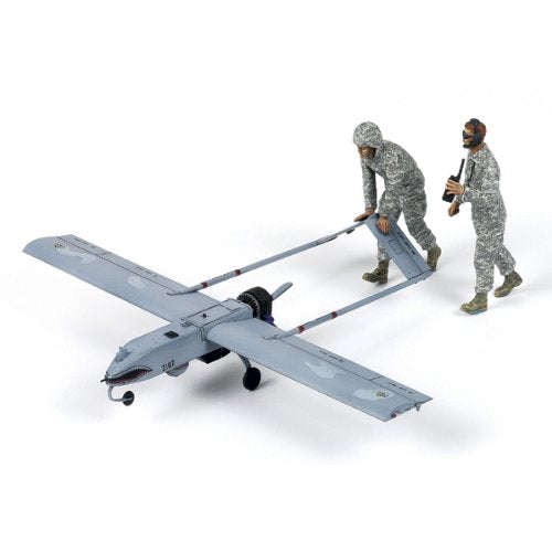 Academy 1/35 RQ-7B UAV Modelo de Montagem com Figuras e Decais (Militar)