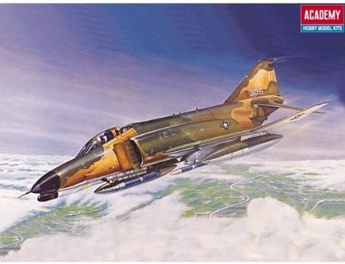 Academy F-4E Phantom II 1/144 Kit de Modelo com Misséis e Tanques