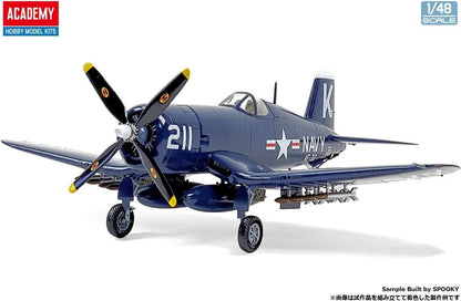 Academy 12353 1/48 F4U-4 Corsair Battle of Lake Nagatsu - Modelo Plástico