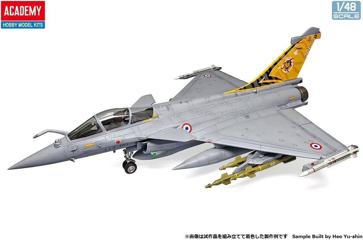 Academy 1/48 Rafale C Força Aérea Francesa 1º Esquadrão 2012 - Kit Modelo