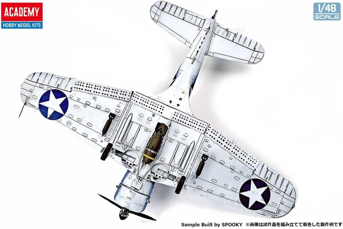 Academy 1/48 US Navy SBD-3 Dauntless, Operação Midway Kit de Modelo