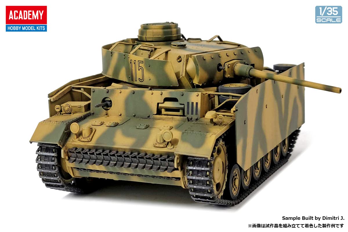 Academy 1/35 Panzer III Ausf.L - Modelo Plástico Batalha de Kursk