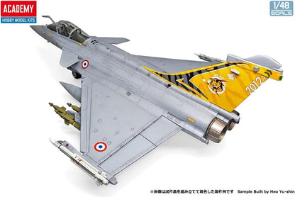 Academy 1/48 Rafale C Força Aérea Francesa 1º Esquadrão 2012 - Kit Modelo