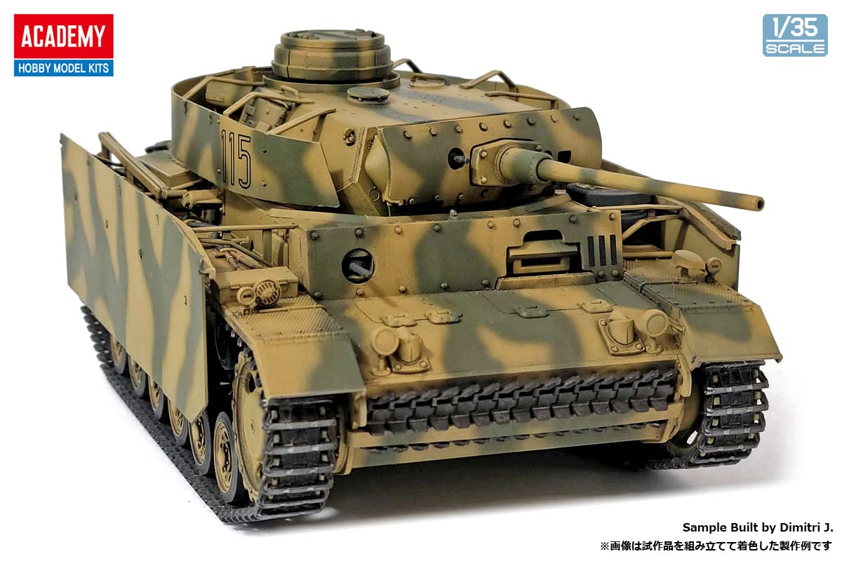 Academy 1/35 Panzer III Ausf.L - Modelo Plástico Batalha de Kursk