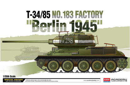 Academy 1/35 T-34/85 No. 183 Factory "Berlin 1945" Kit de Modelo Plástico