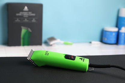 Máquina de Tosa Andis UltraEdge 2 Velocidades 120V - Verde