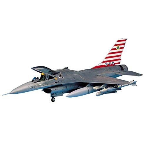 Academy F-16 A/C Fighting Falcon 1/48 - Kit de Montagem com Armas