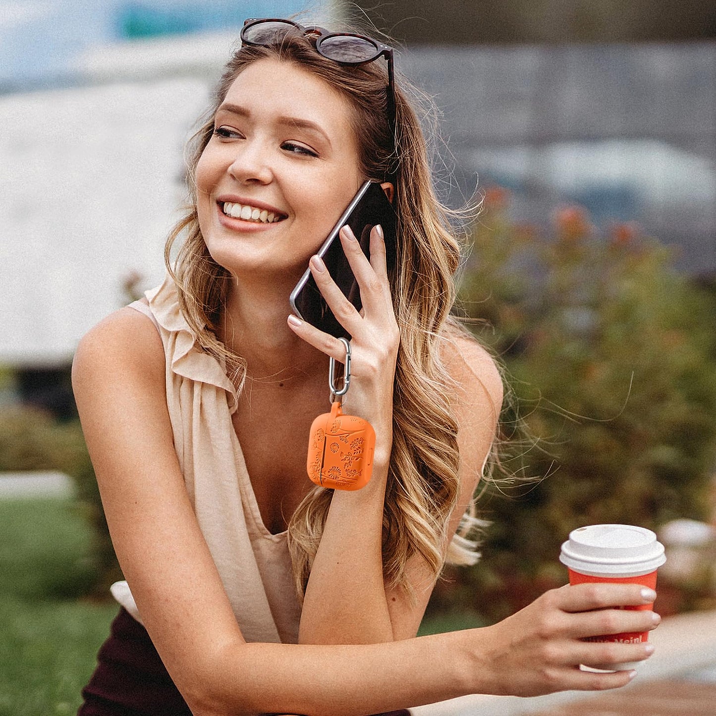 Lerobo Capa Gravada para AirPods 3ª Geração com Chaveiro (Laranja)