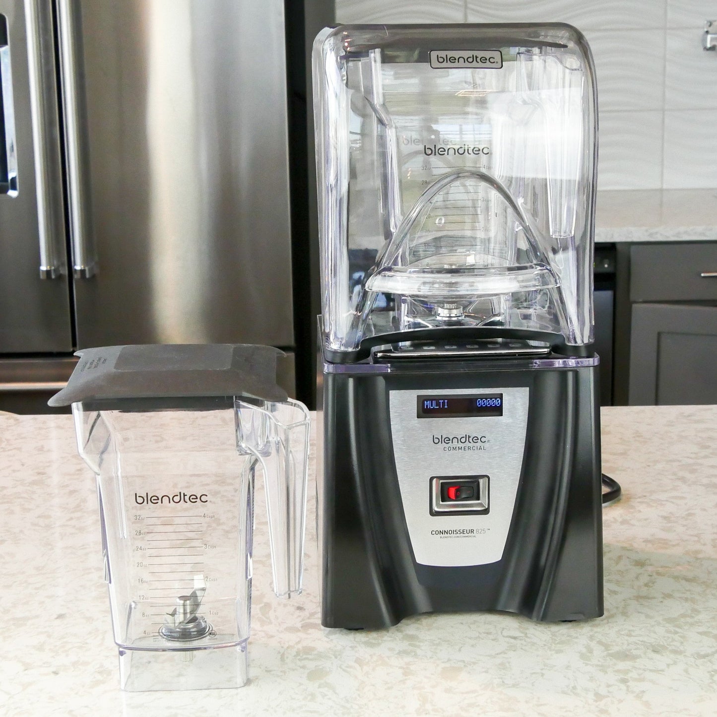 Blendtec Connoisseur 825 Blender Comercial + 2 Jarras FourSide - Preto