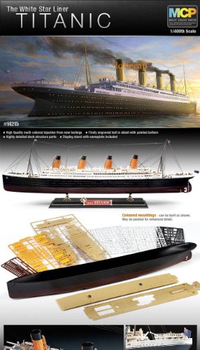 Academy 1/400 Titanic - Modelo da Liner White Star com Base de Exibição